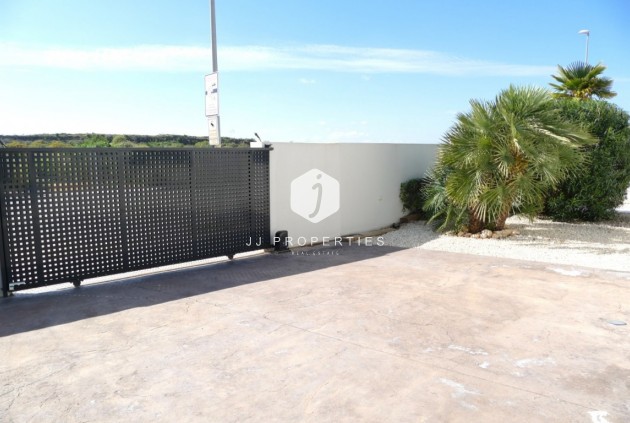 Aus zweiter Hand - Villa -
Benijofar - Costa Blanca