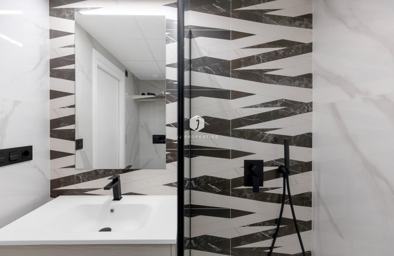 Aus zweiter Hand - Wohnung -
Guardamar del Segura - El Raso