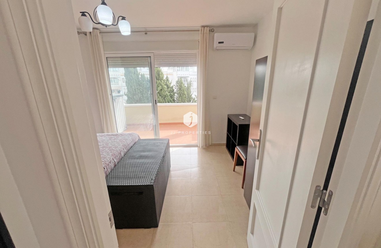 Aus zweiter Hand - Duplex -
San Miguel de Salinas - Las Filipinas