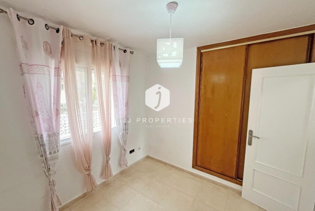 Aus zweiter Hand - Duplex -
San Miguel de Salinas - Las Filipinas