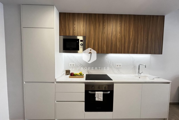 Z drugiej ręki - Mieszkanie w bloku -
Torrevieja - Playa del Cura