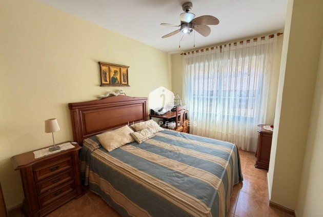 Aus zweiter Hand - Wohnung -
Torrevieja - Playa del Cura