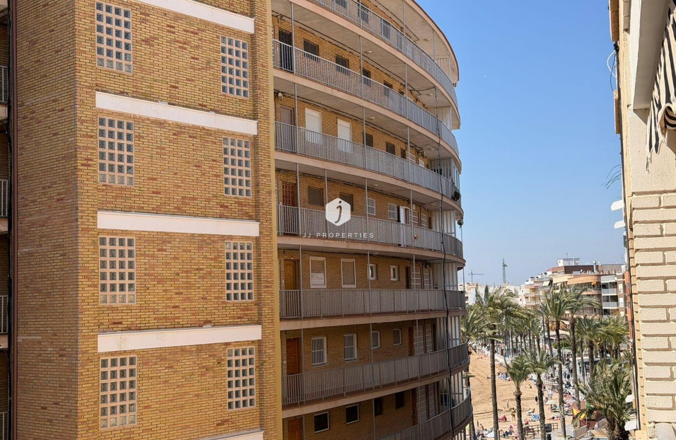 Aus zweiter Hand - Wohnung -
Torrevieja - Playa del Cura