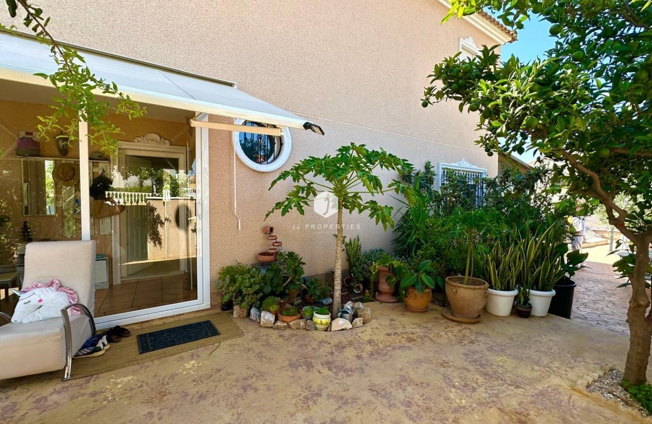 D'occasion - Villa -
Orihuela Costa - La Regia