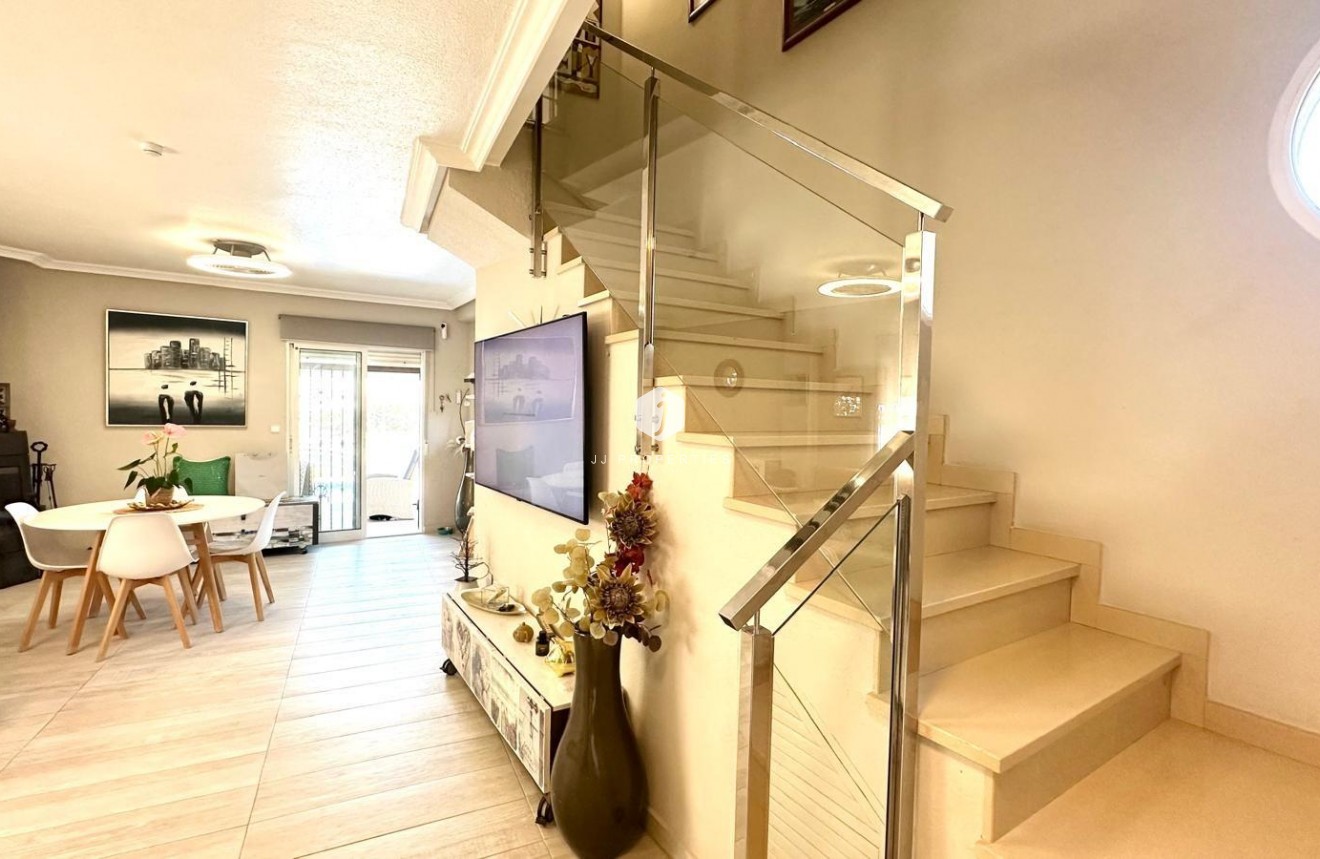 D'occasion - Villa -
Orihuela Costa - La Regia