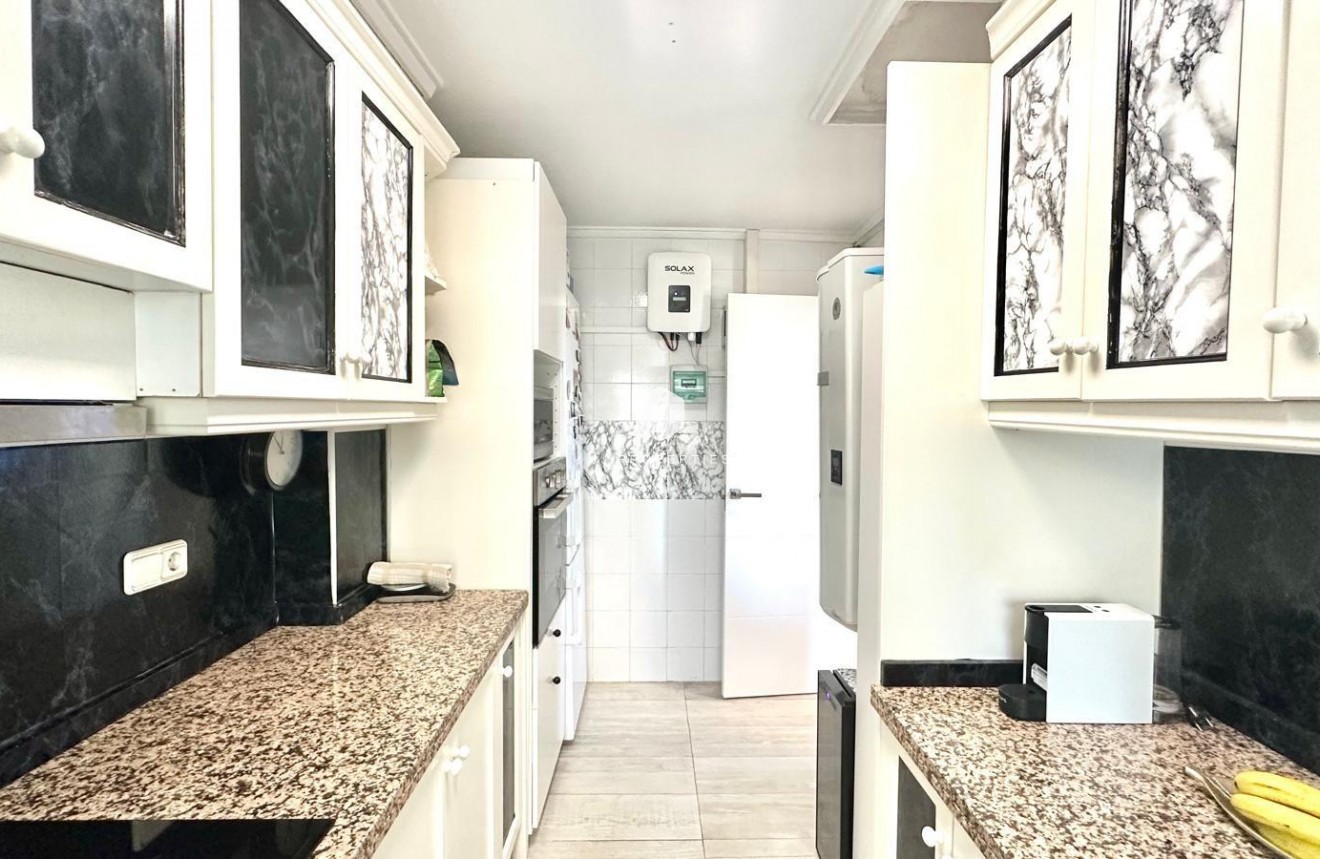 D'occasion - Villa -
Orihuela Costa - La Regia