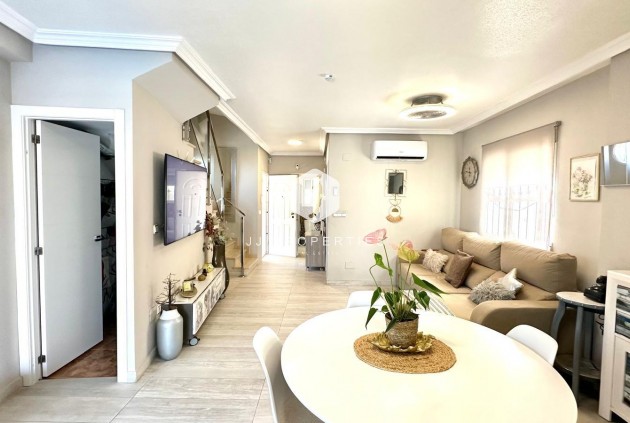 D'occasion - Villa -
Orihuela Costa - La Regia