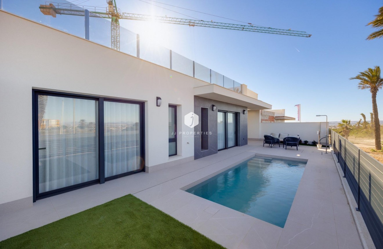 Obra nueva - Villa -
Torrevieja - Sector 25