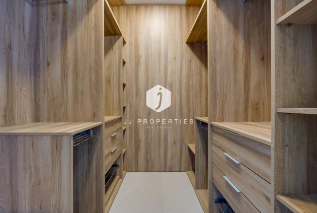 Obra nueva - Villa -
Torrevieja - Sector 25