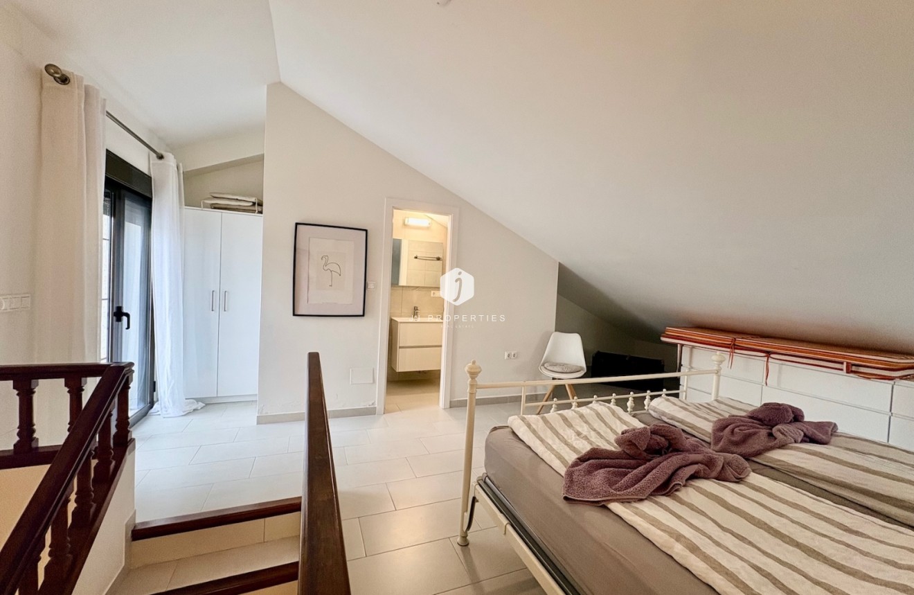 Z drugiej ręki - Szalet -
Orihuela Costa - Costa Blanca