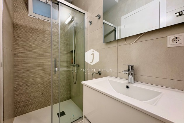 Z drugiej ręki - Szalet -
Orihuela Costa - Costa Blanca