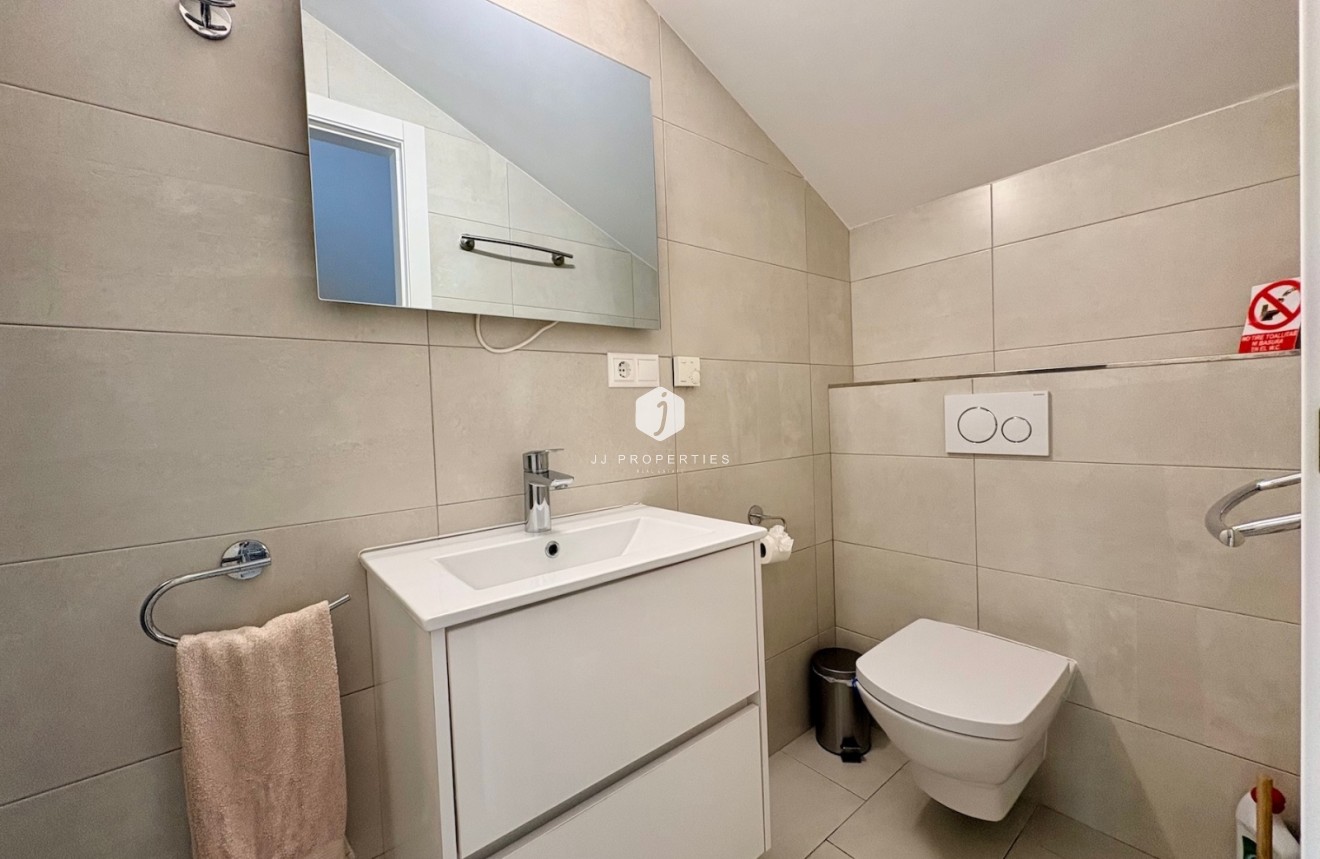 Z drugiej ręki - Szalet -
Orihuela Costa - Costa Blanca