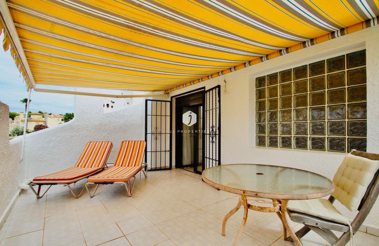 Z drugiej ręki - Szalet -
Orihuela Costa - Costa Blanca