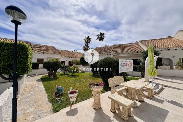 Z drugiej ręki - Szalet -
Orihuela Costa - Costa Blanca