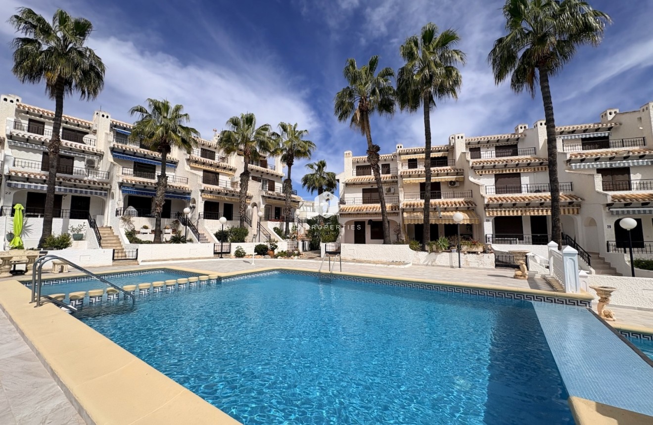 Z drugiej ręki - Szalet -
Orihuela Costa - Costa Blanca