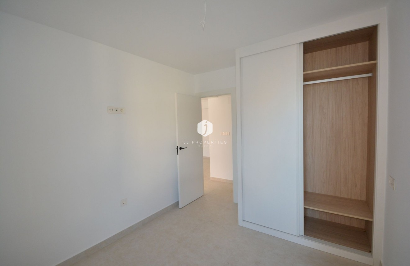 Z drugiej ręki - Mieszkanie w bloku -
Torrevieja - Costa Blanca