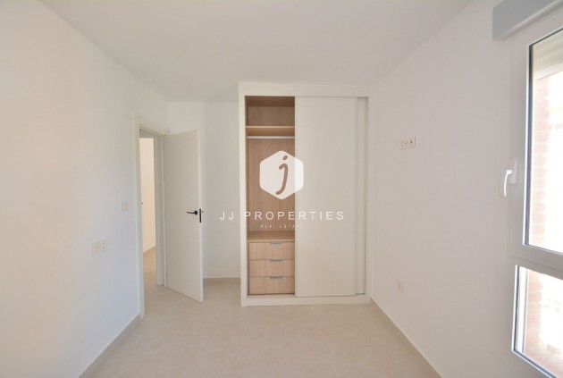 Z drugiej ręki - Mieszkanie w bloku -
Torrevieja - Costa Blanca