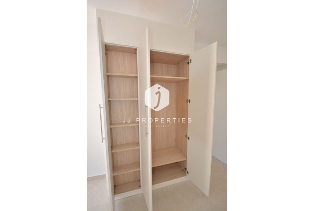 Z drugiej ręki - Mieszkanie w bloku -
Torrevieja - Costa Blanca