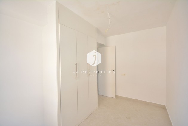 Z drugiej ręki - Mieszkanie w bloku -
Torrevieja - Costa Blanca