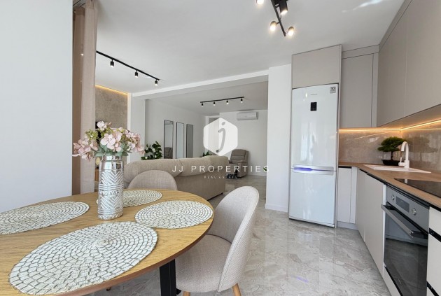 Z drugiej ręki - Daszek -
Torrevieja - Estacion de autobuses