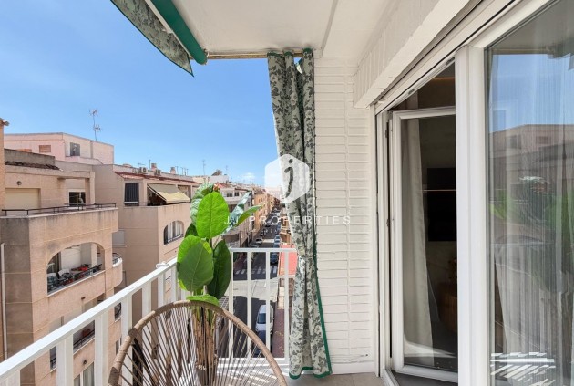 Z drugiej ręki - Daszek -
Torrevieja - Estacion de autobuses