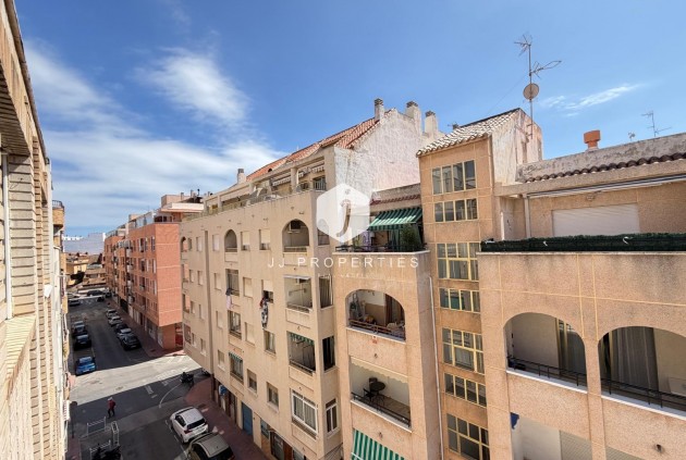 Z drugiej ręki - Daszek -
Torrevieja - Estacion de autobuses