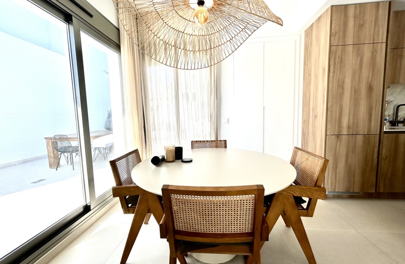 D'occasion - Villa -
San Miguel de Salinas - Inland