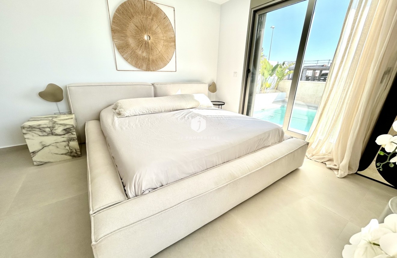 D'occasion - Villa -
San Miguel de Salinas - Inland