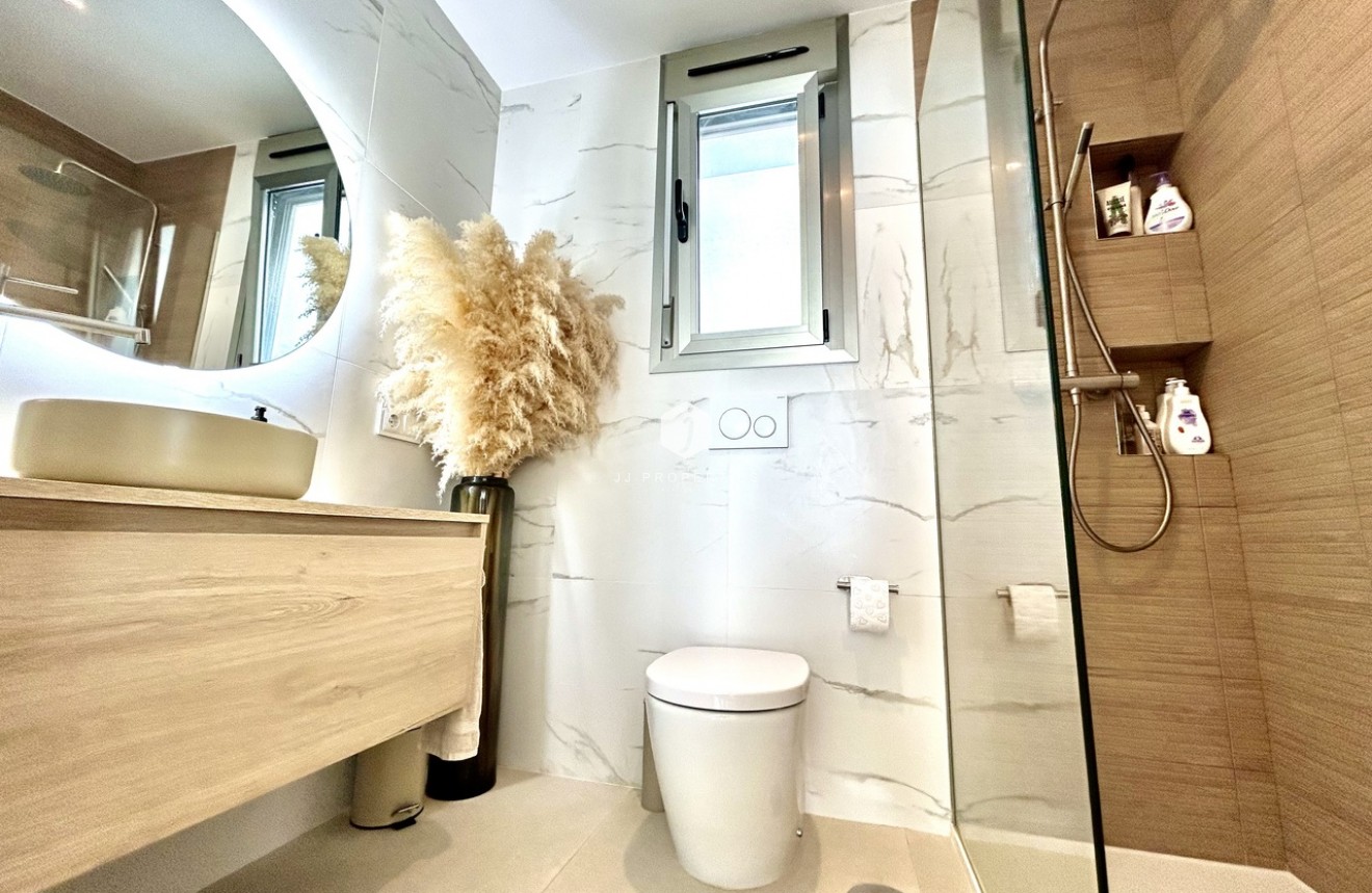 D'occasion - Villa -
San Miguel de Salinas - Inland