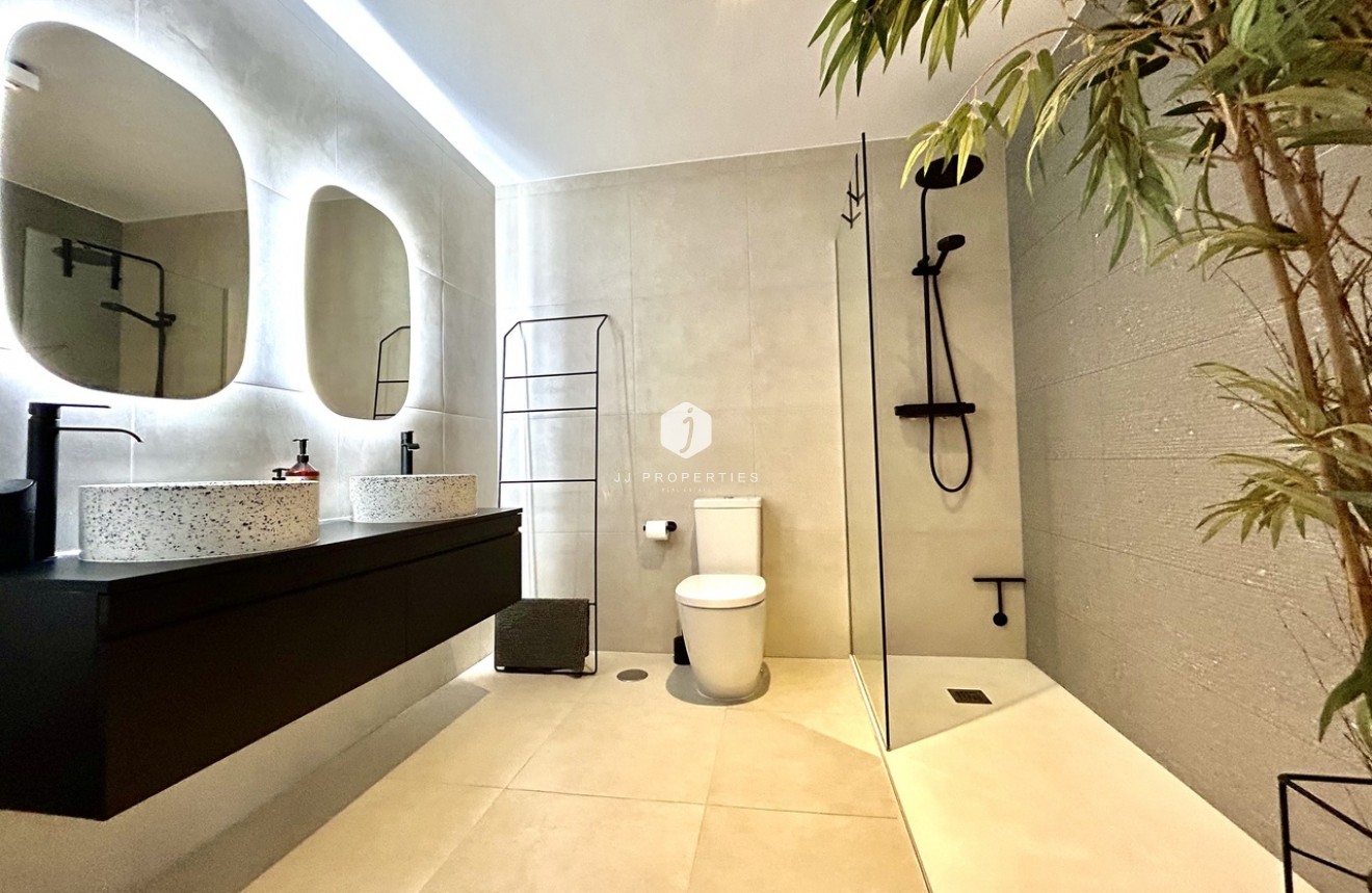 D'occasion - Villa -
San Miguel de Salinas - Inland