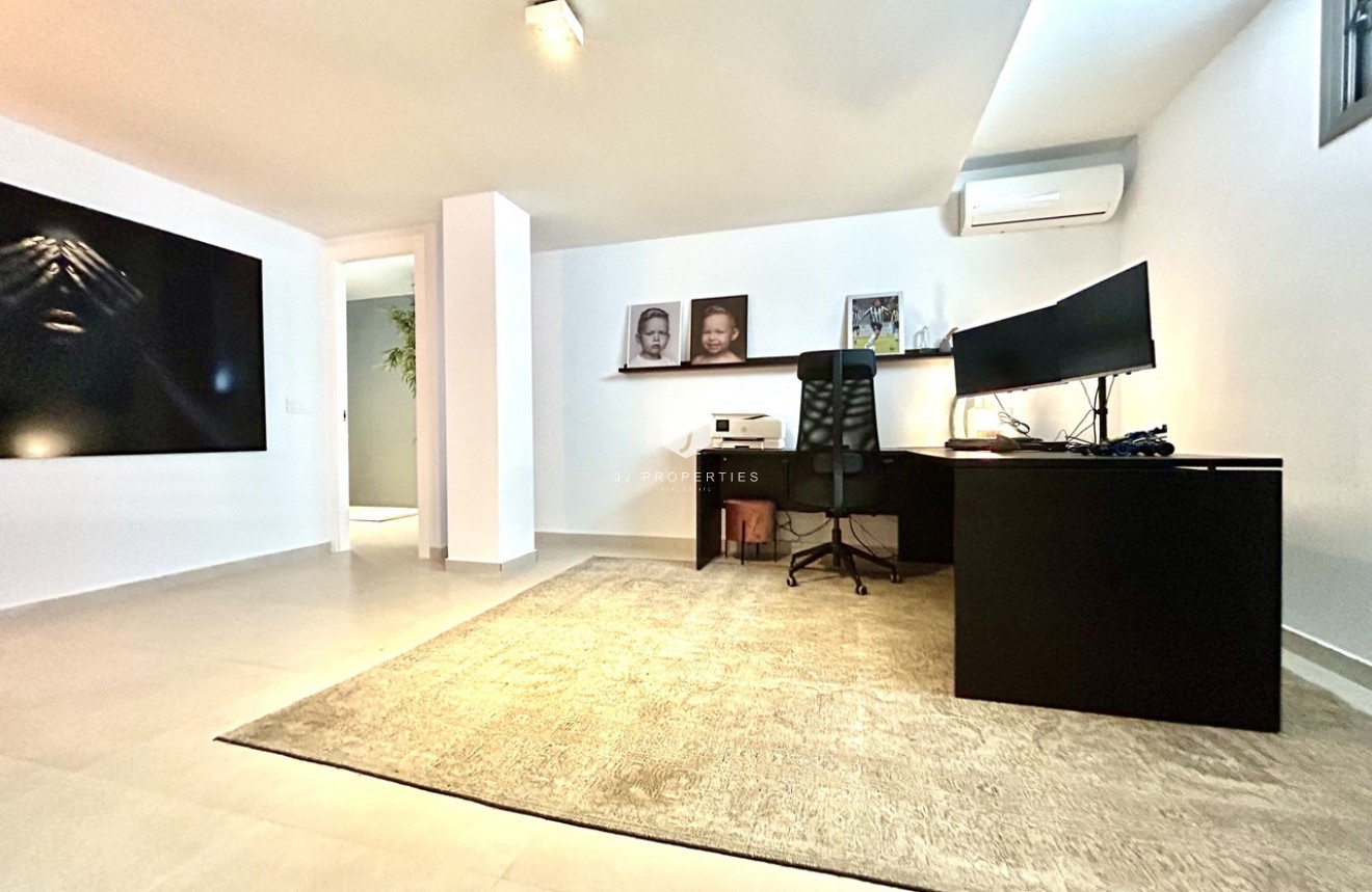 D'occasion - Villa -
San Miguel de Salinas - Inland