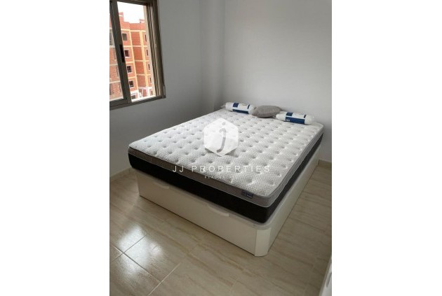 Aus zweiter Hand - Wohnung -
San Miguel de Salinas - Costa Blanca