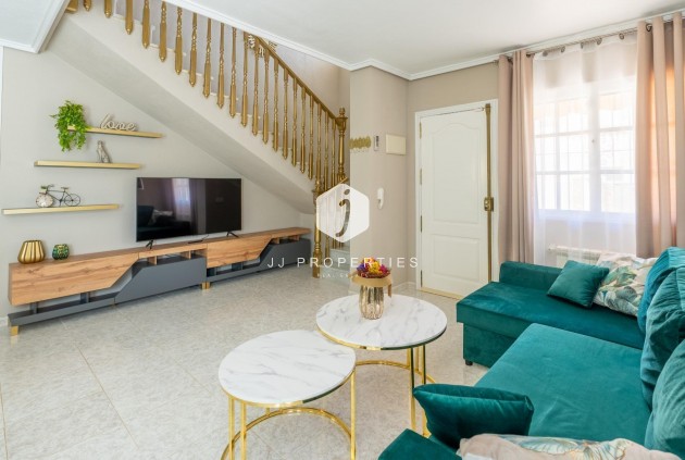 Segunda mano - Villa -
Torrevieja - Los Balcones - Los Altos del Edén