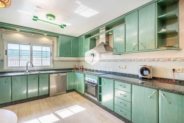 Z drugiej ręki - Villa -
Torrevieja - El chaparral