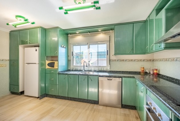 Z drugiej ręki - Villa -
Torrevieja - El chaparral