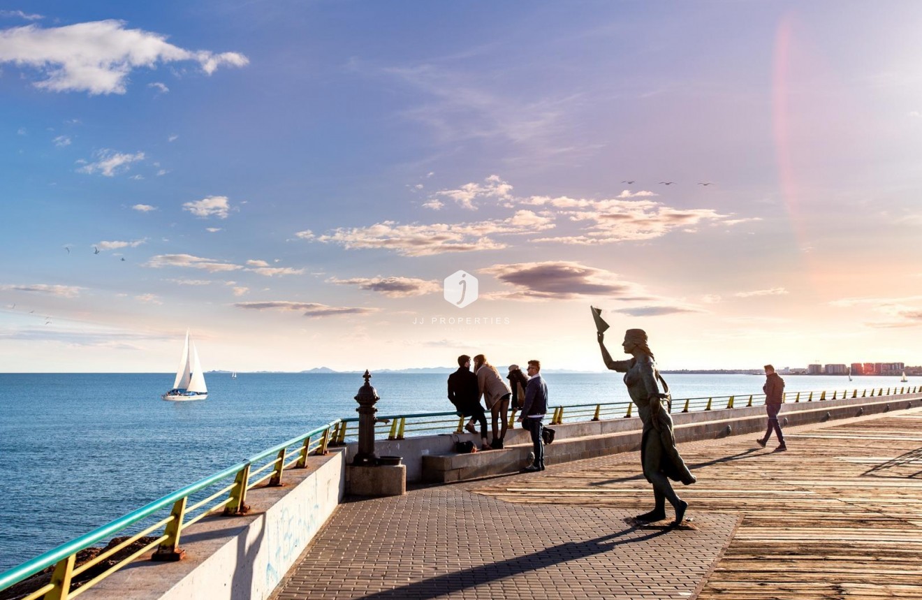 Aus zweiter Hand - Wohnung -
Torrevieja - Centro - Muelle Pesquero
