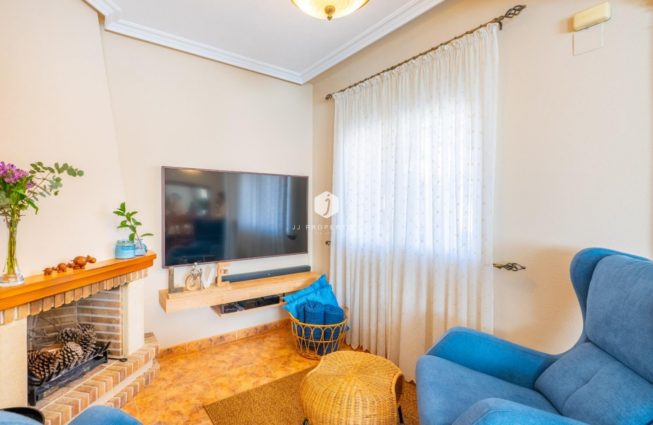 Aus zweiter Hand - Chalet -
Orihuela Costa - La Regia