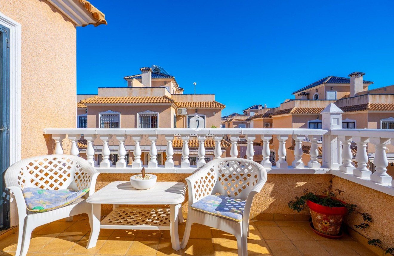 Aus zweiter Hand - Chalet -
Orihuela Costa - La Regia