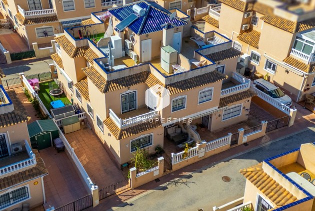 Aus zweiter Hand - Chalet -
Orihuela Costa - La Regia