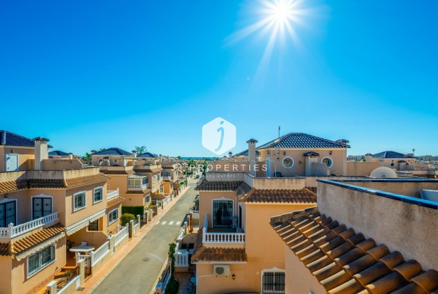 Aus zweiter Hand - Chalet -
Orihuela Costa - La Regia