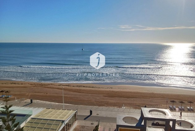 Z drugiej ręki - Daszek -
Torrevieja - Playa De La Mata