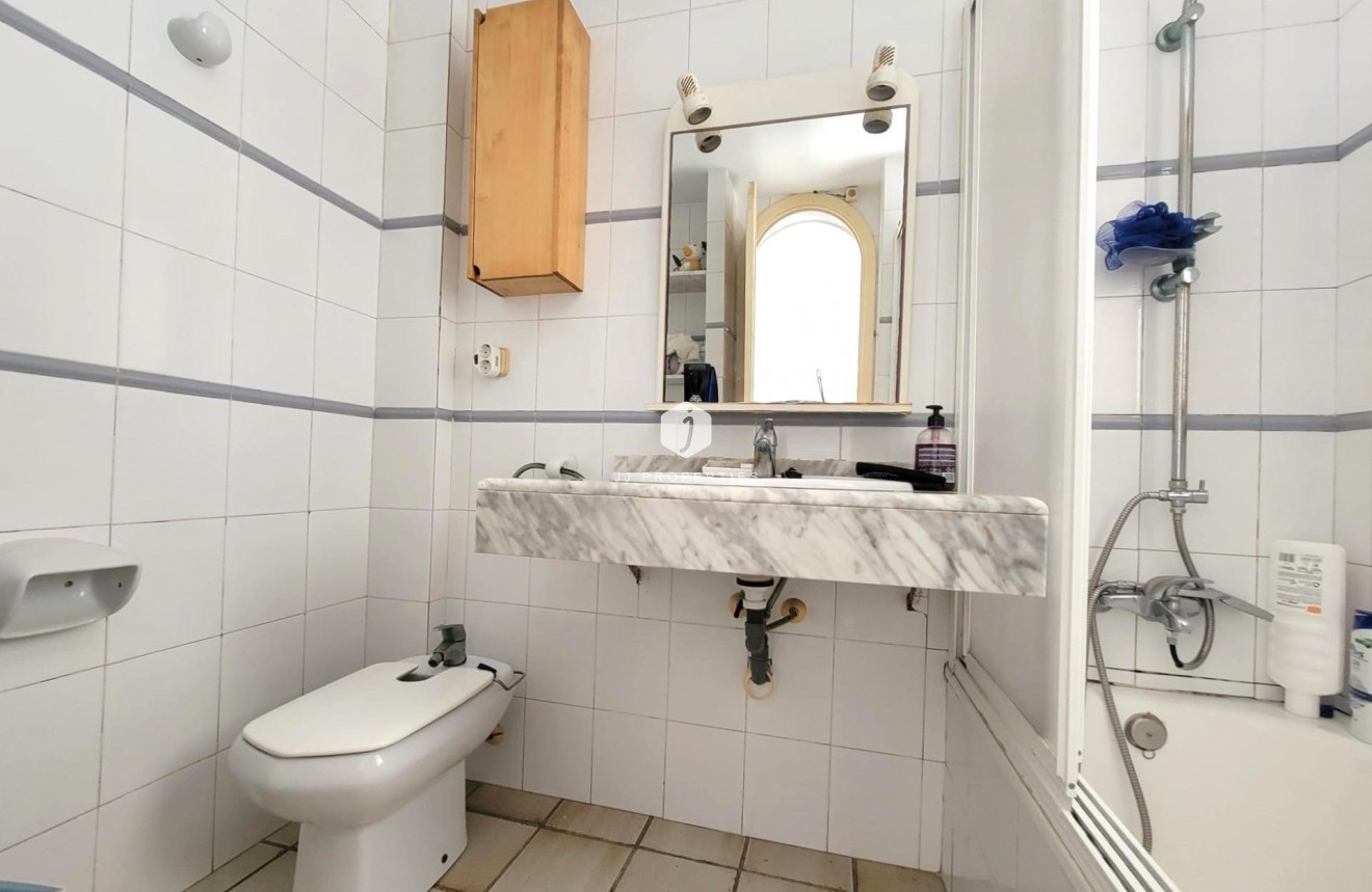 Z drugiej ręki - Daszek -
Torrevieja - Playa De La Mata