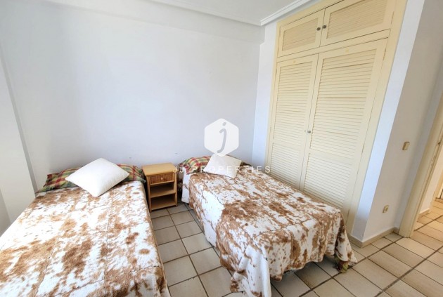 Z drugiej ręki - Daszek -
Torrevieja - Playa De La Mata