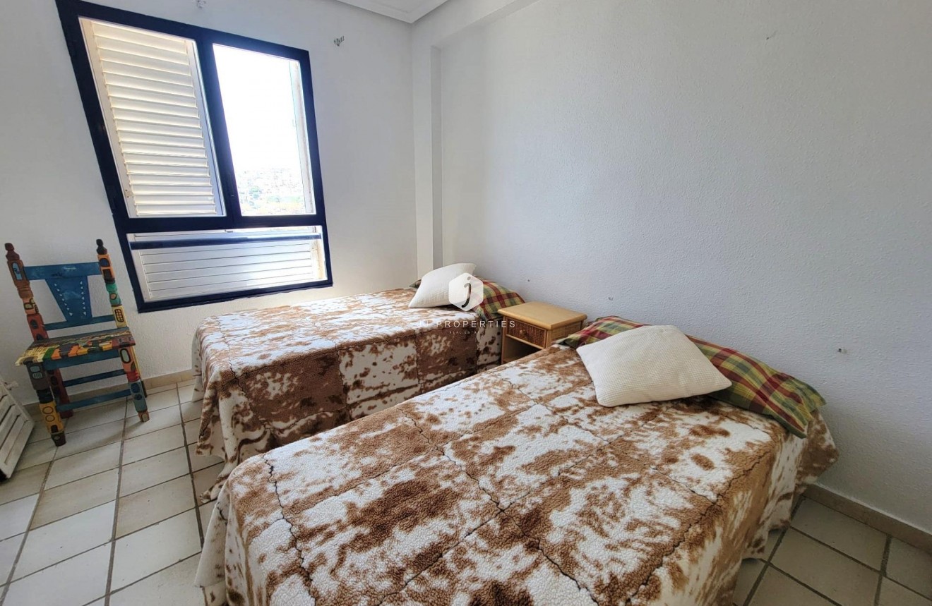 Z drugiej ręki - Daszek -
Torrevieja - Playa De La Mata