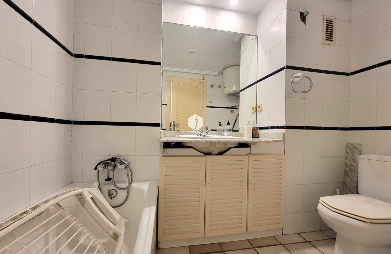 Z drugiej ręki - Daszek -
Torrevieja - Playa De La Mata