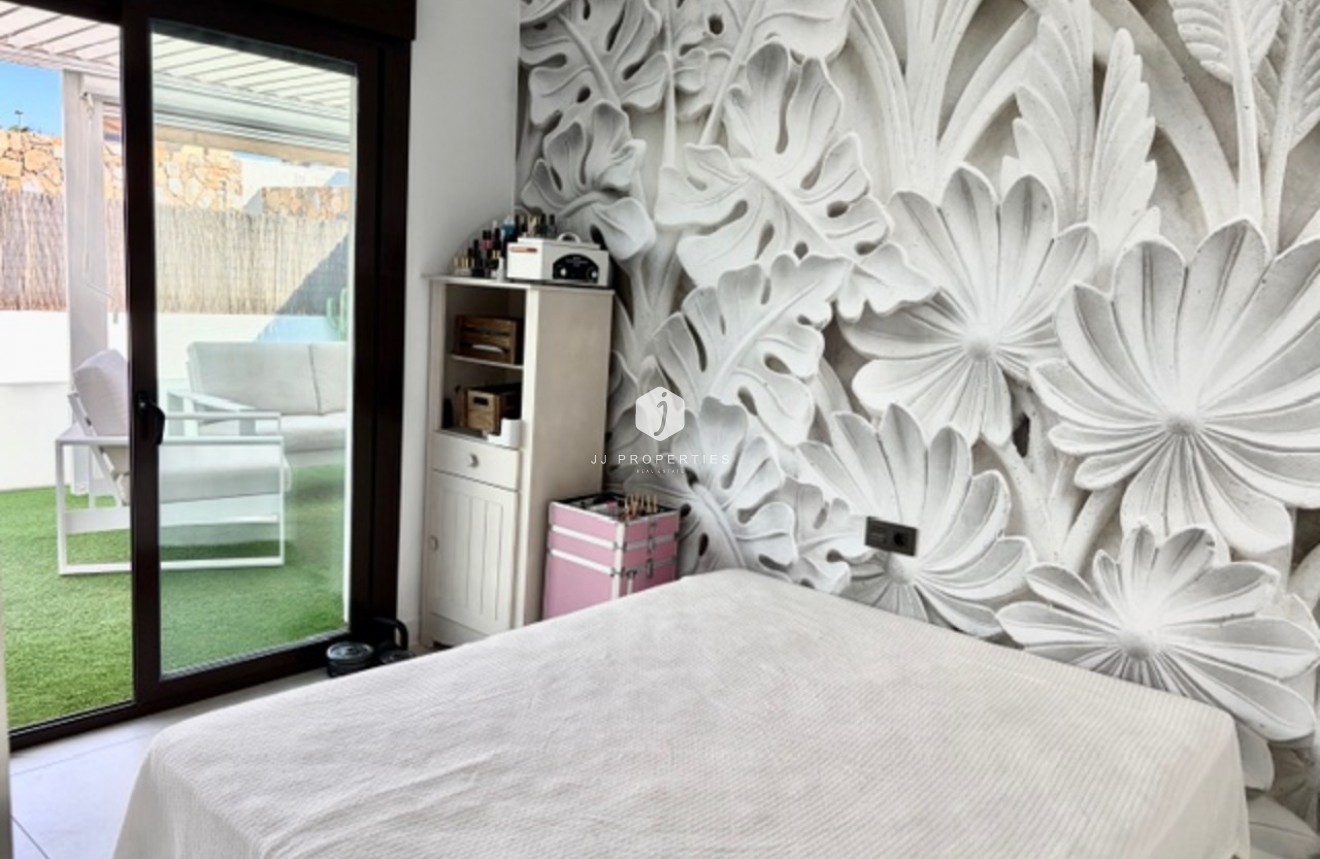 Tweedehands - Villa -
Cabo Roig - Costa Blanca