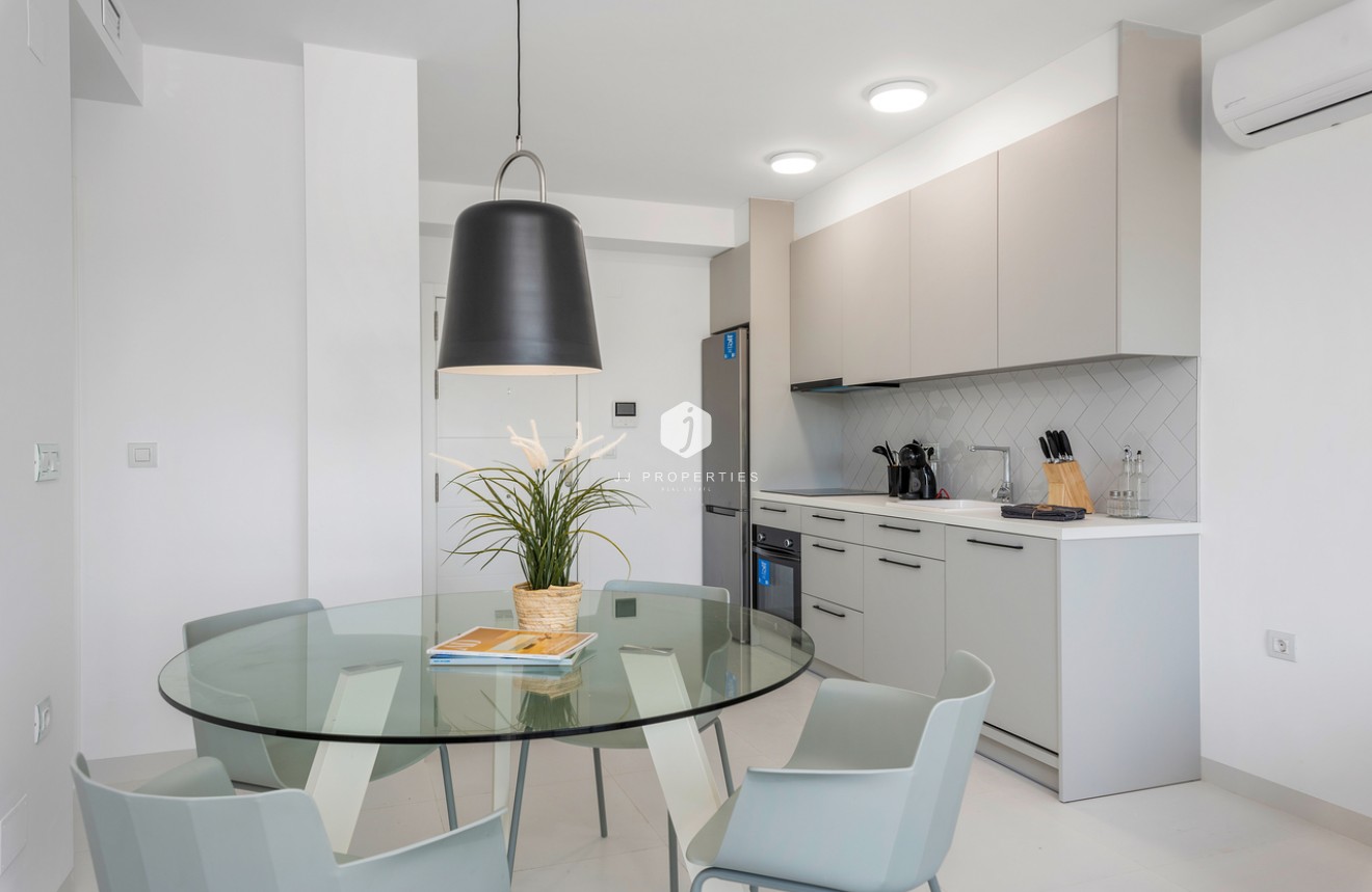 Tweedehands - Appartement / flat -
San Miguel de Salinas - Inland