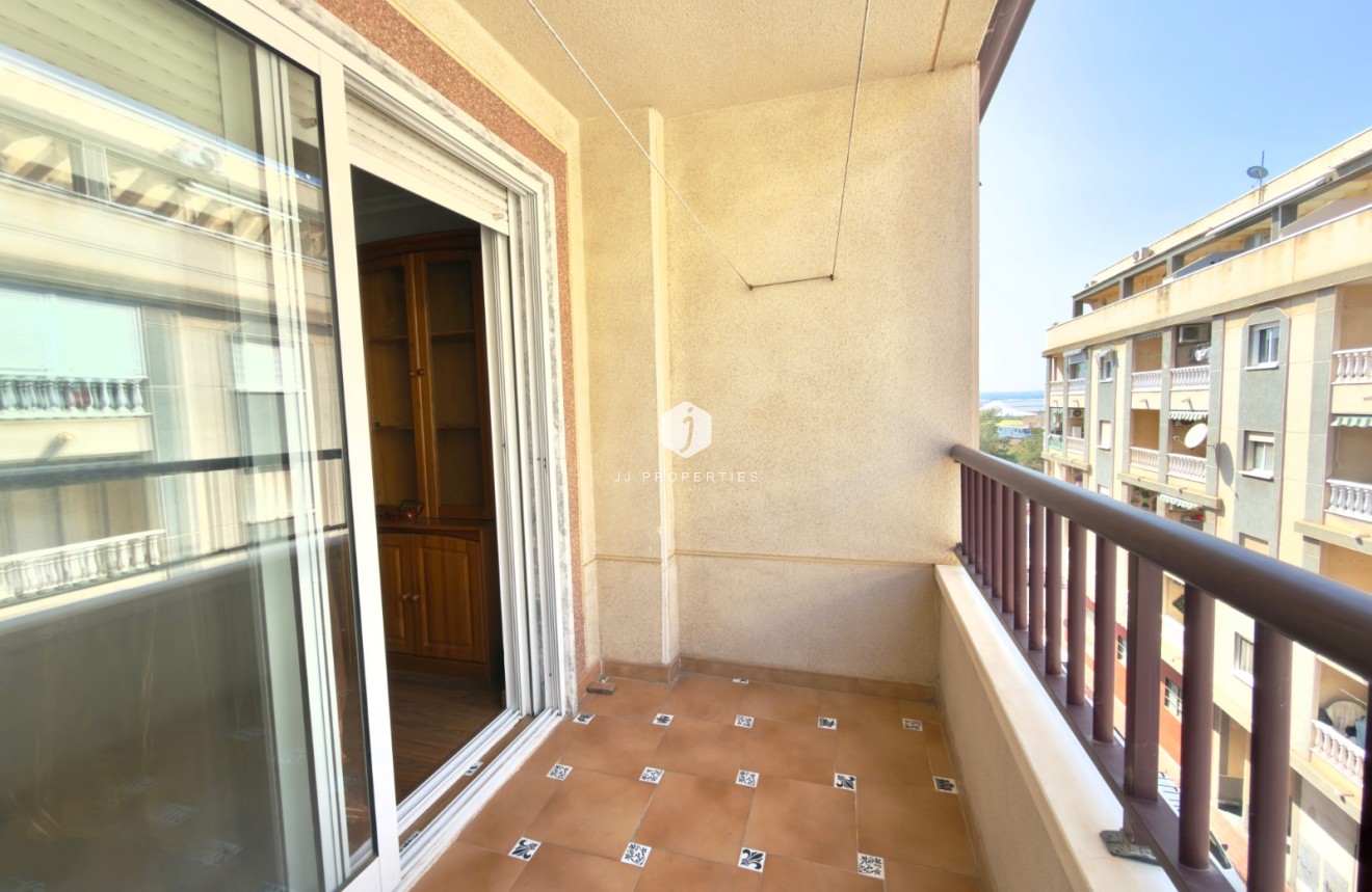 Tweedehands - Appartement / flat -
Torrevieja - Parque las naciones