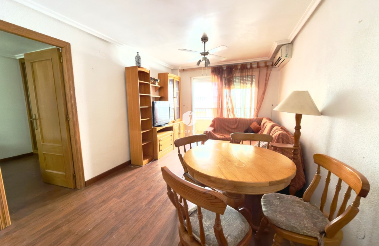 Tweedehands - Appartement / flat -
Torrevieja - Parque las naciones