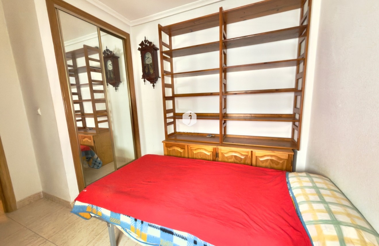 Tweedehands - Appartement / flat -
Torrevieja - Parque las naciones